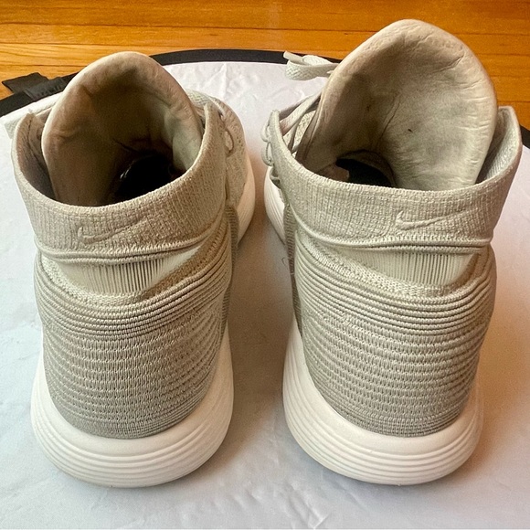 EUC!  Nike Hyperdunk 2017 React Flyknit in pale grey.  Size 11 - Picture 7 of 10